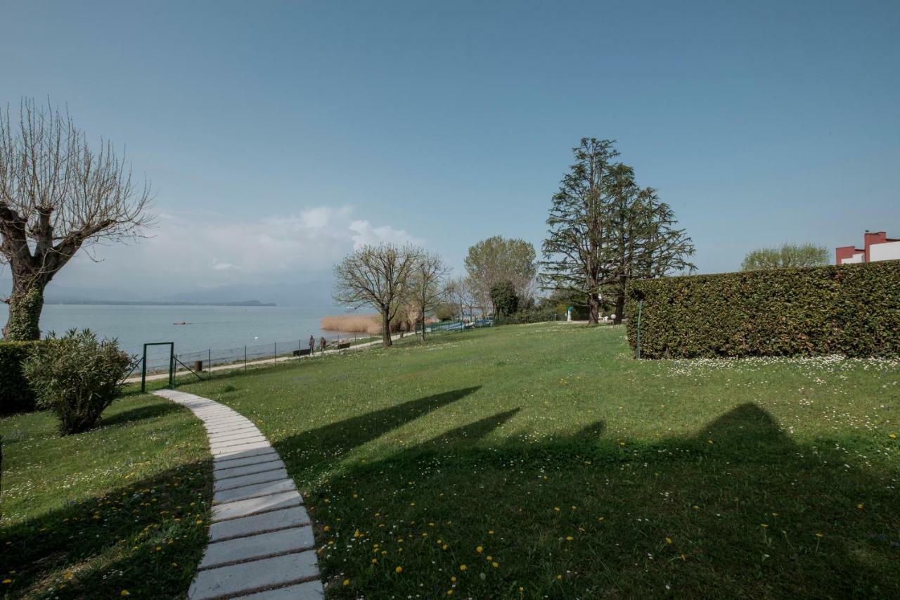 Residence Holiday Sirmione B8 Zewnętrze zdjęcie