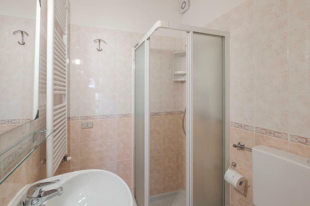 Residence Holiday Sirmione B8 Zewnętrze zdjęcie